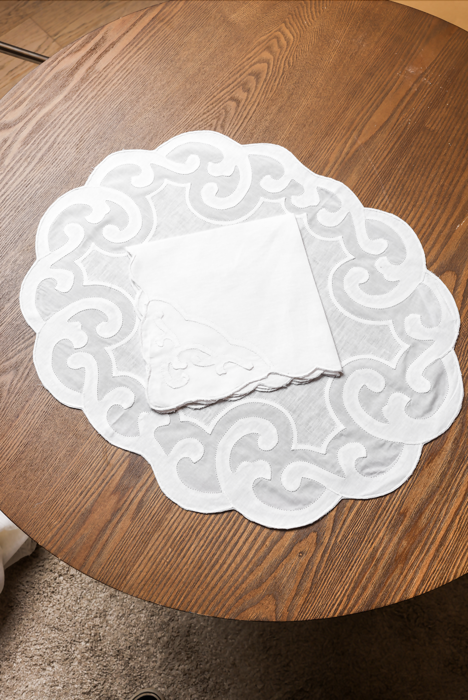 Embroidered Table Mat Set