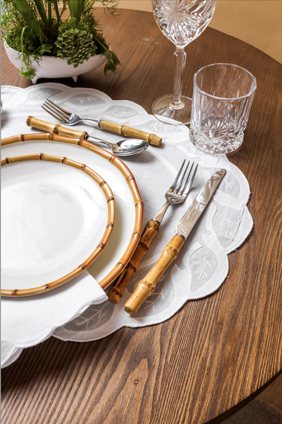 Embroidered Table Mat Set