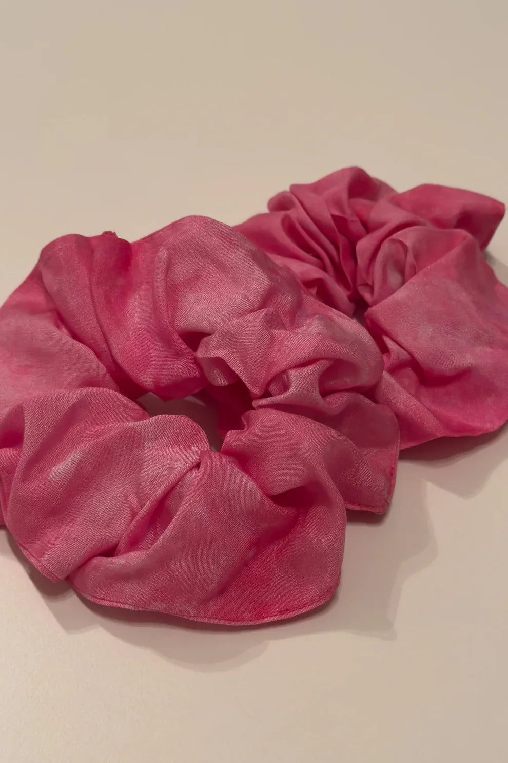Fuchsia scrunchie