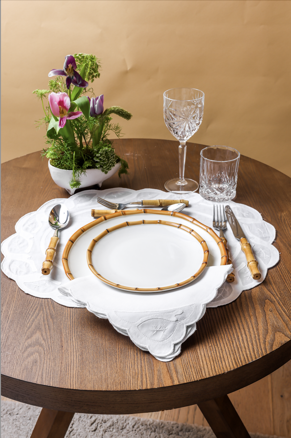 Embroidered Table Mat Set